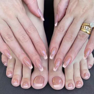 اظافر صناعيه لليد و للقدمين - artificial nails for hands and feet