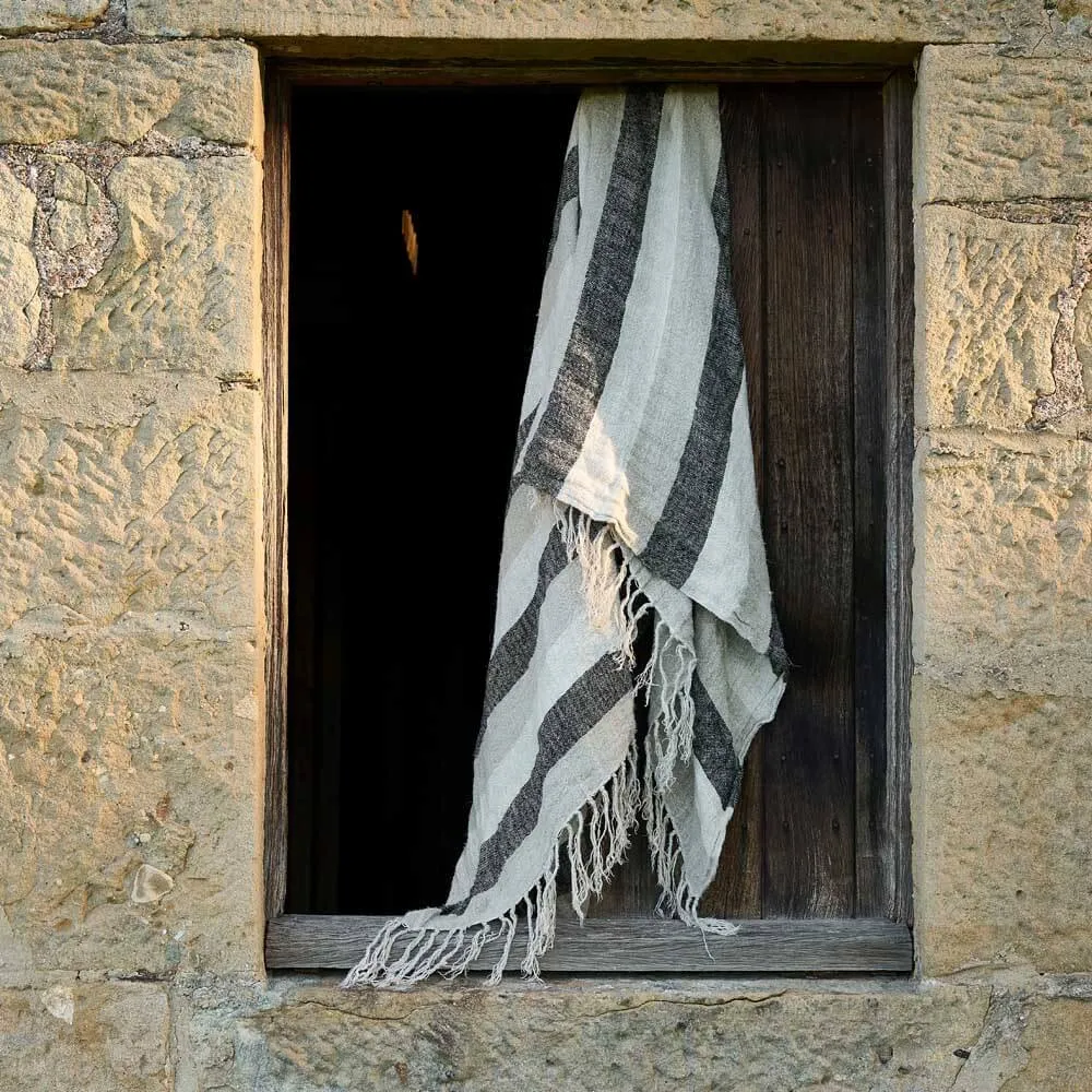 Cavalier Linen Throw - Natural 130 x 170cm
